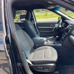 صورة مصغرة 33 لـ 2018 FORD EXPLORER XLT