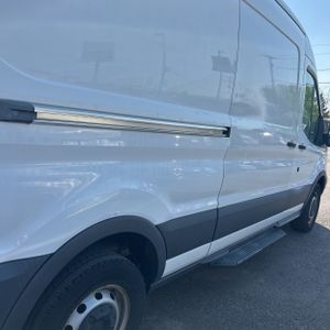 FORD TRANSIT 150 - 8