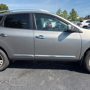 2011 Nissan ROGUE SV photo 11