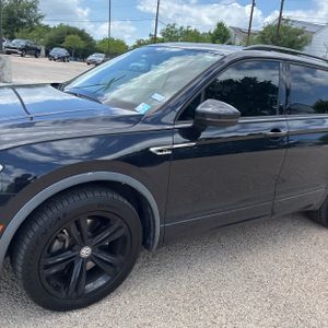 VOLKSWAGEN TIGUAN SEL R-LINE JET-BLACK - 2