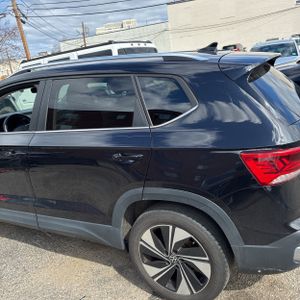 VOLKSWAGEN TAOS SE 4MOTION - 6