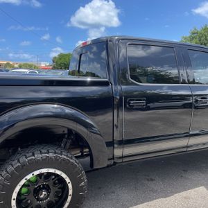 FORD F-150 LARIAT - 9