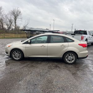 FORD FOCUS SE - 3