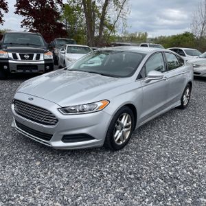 FORD FUSION SE - 1