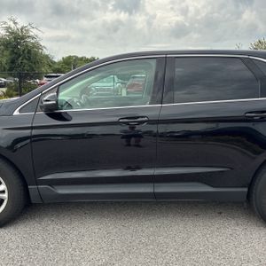 FORD EDGE SEL - 4