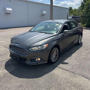 FORD FUSION SE - 1