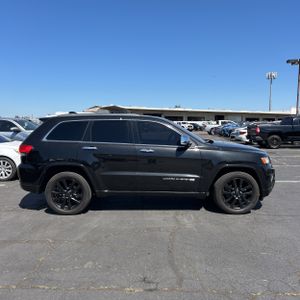 JEEP GRAND CHEROKEE OVERLAND - 10