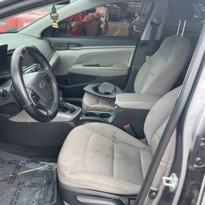 2018 Hyundai ELANTRA SEL — миниатюра 30
