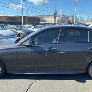 MERCEDES-BENZ C-CLASS - 4