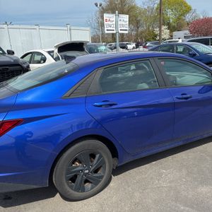 HYUNDAI ELANTRA SEL - 9