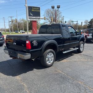 FORD F-250 SUPER DUTY LARIAT - 8