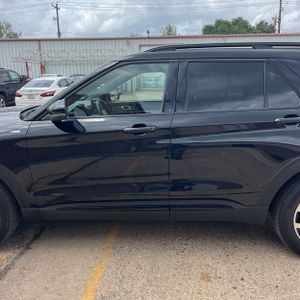 FORD EXPLORER ST-LINE - 3