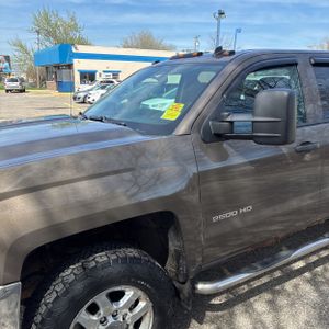 CHEVROLET SILVERADO 2500HD LT - 2