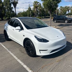 TESLA MODEL Y LONG RANGE - 7