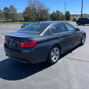 BMW 5-SERIES 528XI - 8