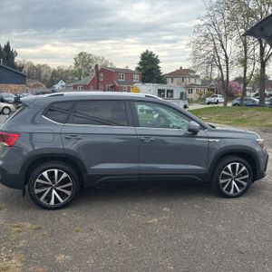 VOLKSWAGEN TAOS SE - 10