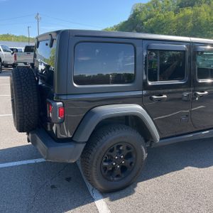 JEEP WRANGLER UNLIMITED WILLYS SPORT - 9