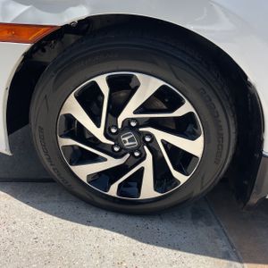 صورة مصغرة 17 لـ 2016 Honda CIVIC LX