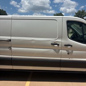 صورة مصغرة 11 لـ 2019 FORD TRANSIT 250