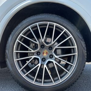 2019 Porsche CAYENNE S thumbnail 18