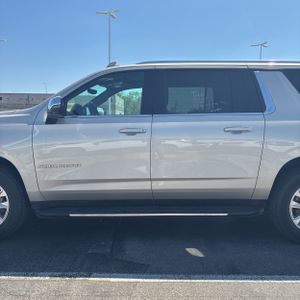 CHEVROLET SUBURBAN PREMIER - 4