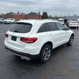 MERCEDES-BENZ GLC - 8