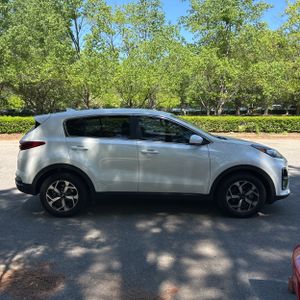 KIA SPORTAGE LX - 10