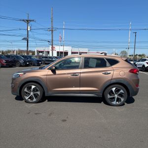 HYUNDAI TUCSON LIMITED - 3