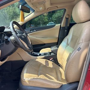 صورة 32 لـ 2011 Hyundai SONATA LIMITED