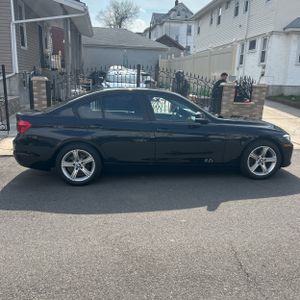 BMW 328I XDRIVE - 10