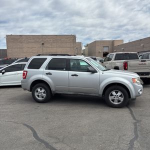 FORD ESCAPE XLT - 10