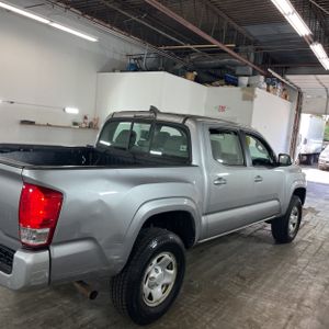 صورة 10 لـ 2016 Toyota TACOMA SR