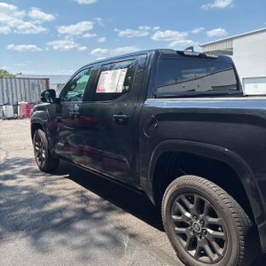 2024 TOYOTA TUNDRA PLATINUM photo 5