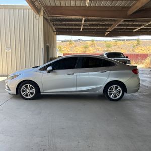 2017 Chevrolet CRUZE LT AUTO — фото 3