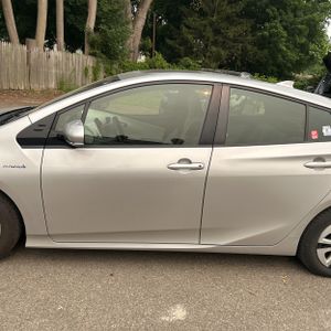 2017 Toyota PRIUS THREE 照片 4