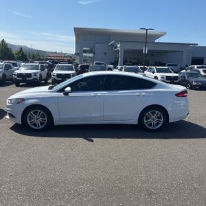 FORD FUSION SE - 3
