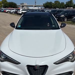 2019 ALFA Romeo STELVIO AWD — миниатюра 15