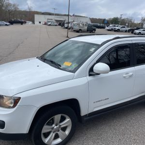 JEEP COMPASS LATITUDE - 2