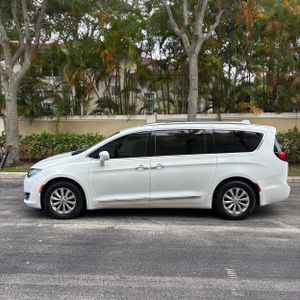 صورة 3 لـ 2018 Chrysler PACIFICA TOURING L