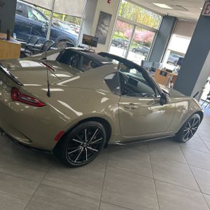 MAZDA MX-5 MIATA RF GRAND TOURING - 10