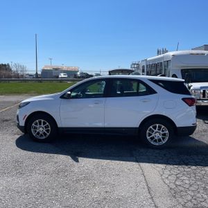 CHEVROLET EQUINOX LS - 3