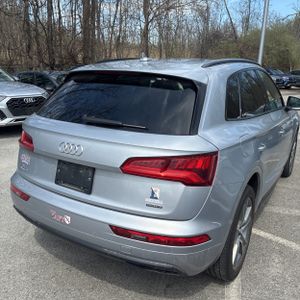AUDI Q5 PREMIUM PLUS - 9