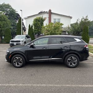 2023 KIA SPORTAGE LX photo 3