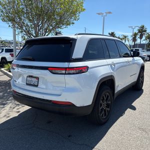 JEEP GRAND CHEROKEE ALTITUDE 4X4 - 8