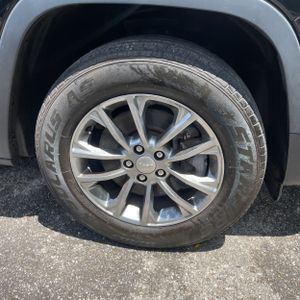 2019 JEEP CHEROKEE LATITUDE PLUS — миниатюра 19