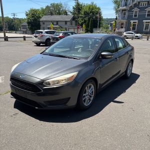 FORD FOCUS SE - 1