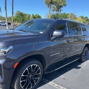 CHEVROLET SUBURBAN LT - 2