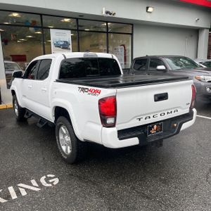 صورة 5 لـ 2019 Toyota TACOMA TRD SPORT