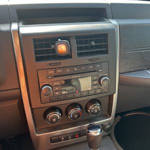 2010 JEEP LIBERTY SPORT — миниатюра 37