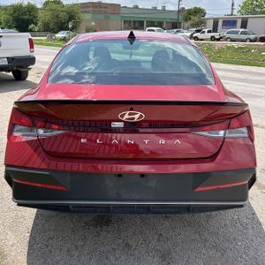 HYUNDAI ELANTRA SEL SPORT - 5